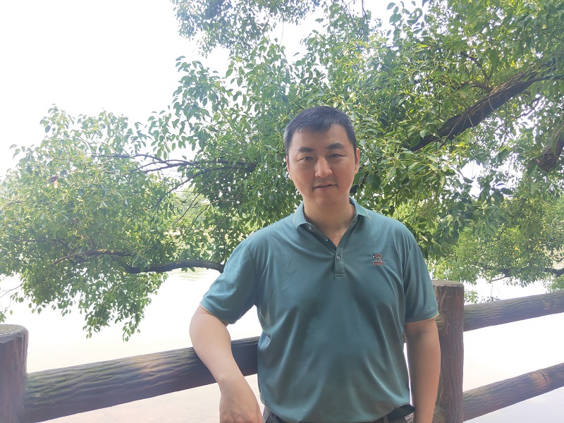 个人照片未上传